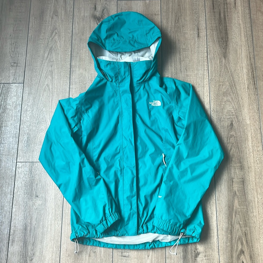 The North Face Women’s HyVent Hooded Windbreaker Rain Jacket